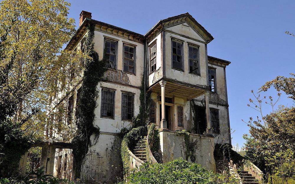 115 YILLIK KONAK GELECEĞE TAŞINIYOR